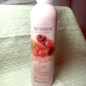Avon senses cranberry and cinnamon body lotion